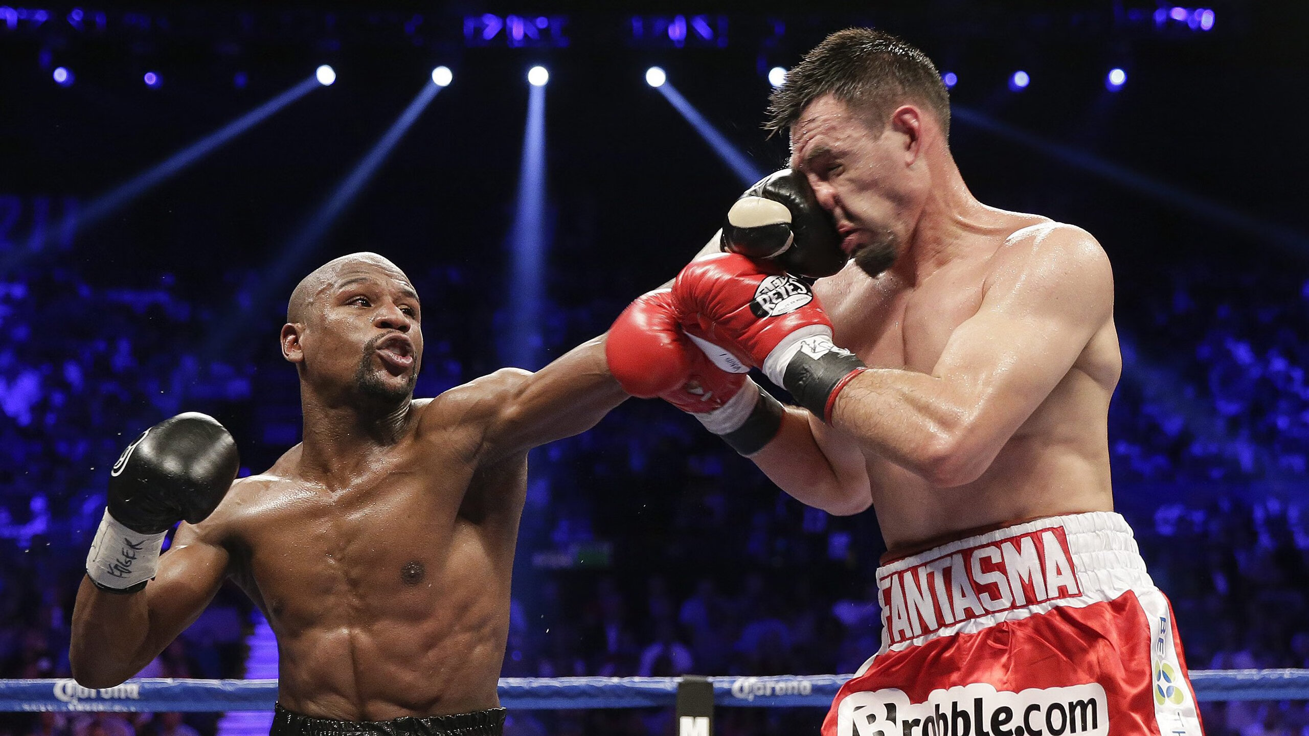 开云体育官网入口-快船推出沉浸式观赛体验包，场馆科技升级引关注，快船球队纪录片